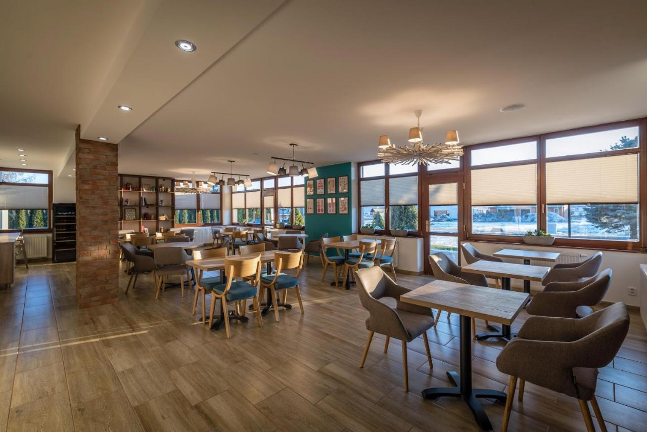 Hotel Moment - Bistro & Ubytovanie Batizovce Exteriér fotografie